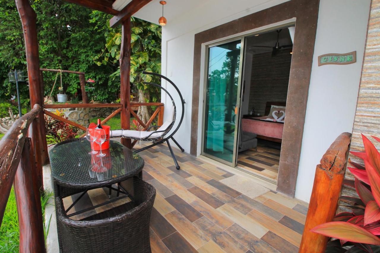 Hotel Pancho Villas Bacalar - Free Bikes And Paddles Bagian luar foto