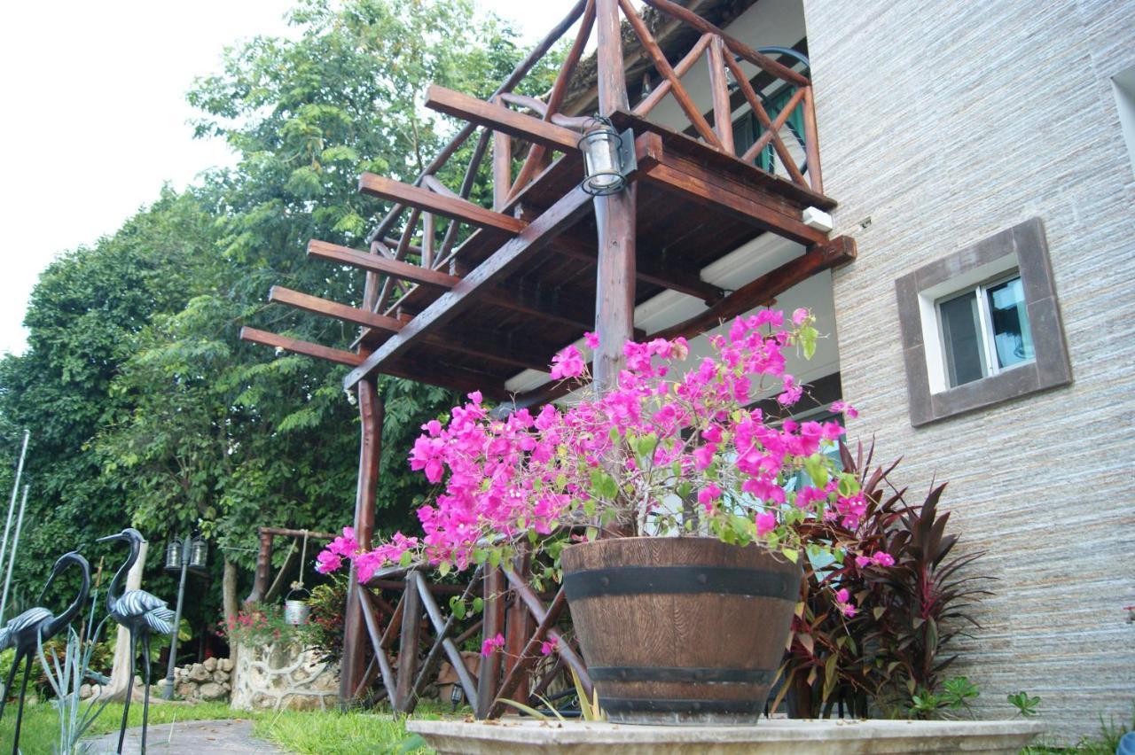 Hotel Pancho Villas Bacalar - Free Bikes And Paddles Bagian luar foto